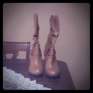 Gift. Not my style. Plus too many shoes & boots!!